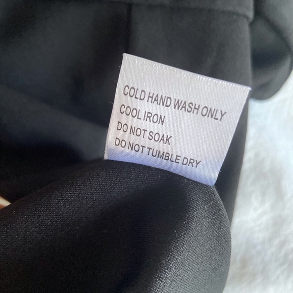 Princess Polly Aero Midi Dress (6) - Picture 5 of 11